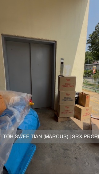 51 TANNERY LANE (D13), Warehouse #611304361